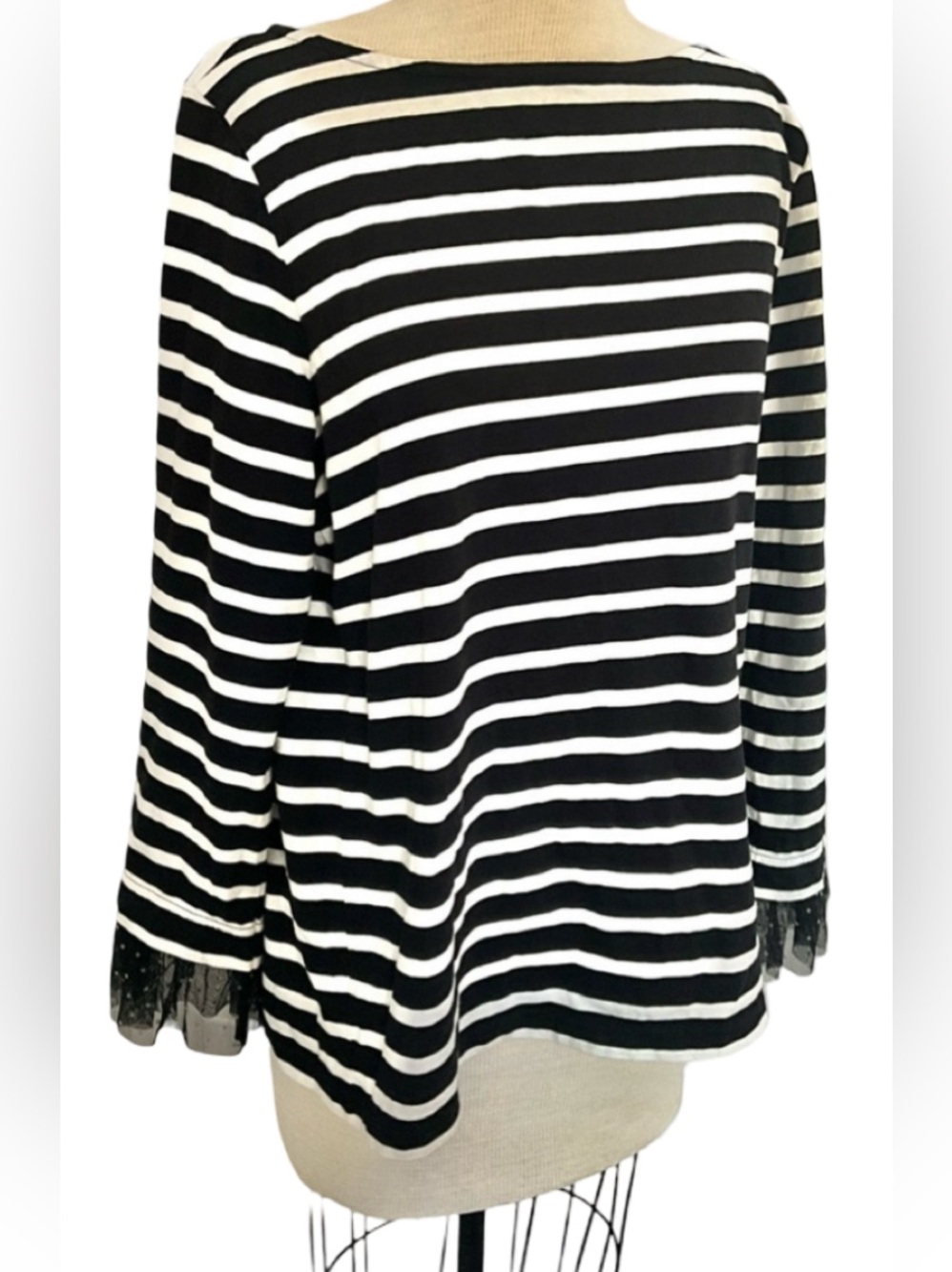 J.Crew Black White Striped Pullover Top Women’s Large Long Sleeve Lace Cuff